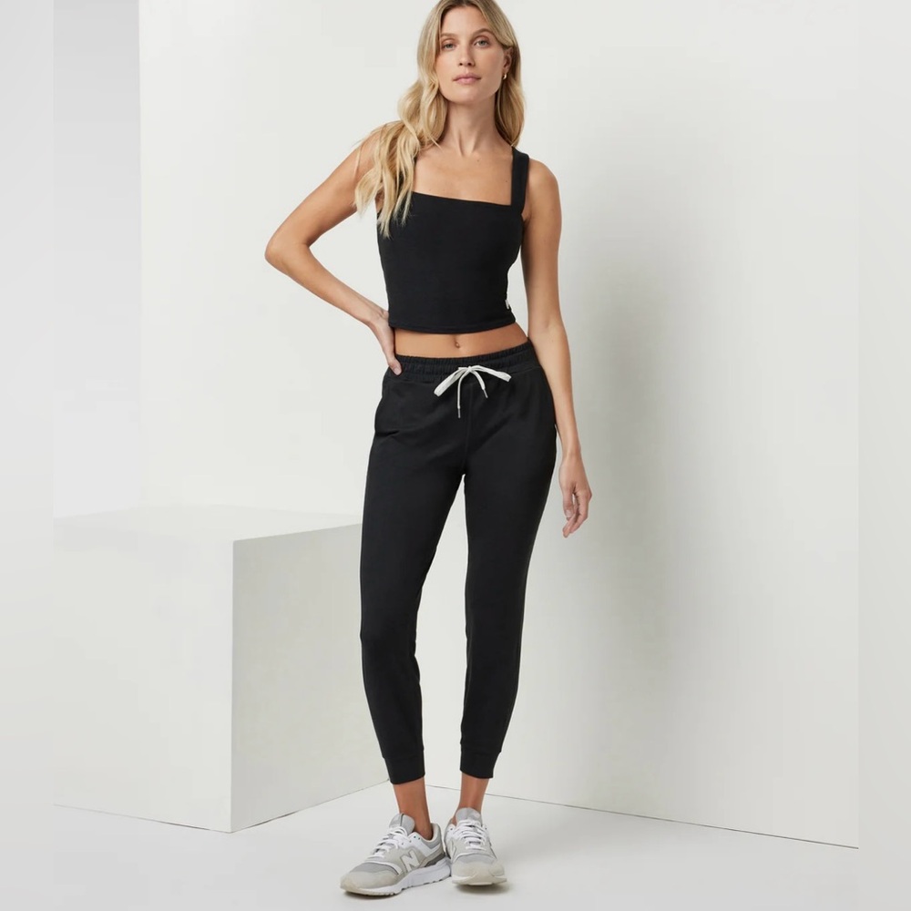 Vuori Performance Jogger in Black Heather Size Small